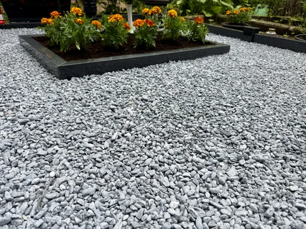 Pelēki oļi